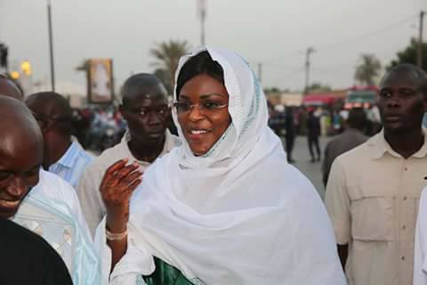 Le Pr Macky Sall accueilli en grande pompe à Touba (IMAGES) Le Pr Macky Sall accueilli en grande pompe à Touba (IMAGES)