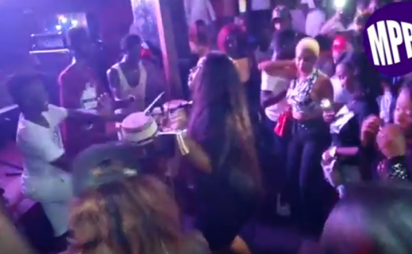 Vidéo: concours de leumbeul à couper le souffle à la soirée de Sidy Diop Vidéo: concours de leumbeul à couper le souffle à la soirée de Sidy Diop