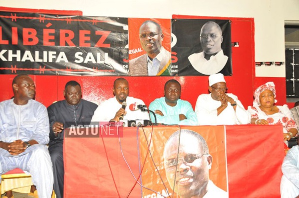 Revivez en images « Vendredi rouge » des partisans de Khalifa Sall Revivez en images « Vendredi rouge » des partisans de Khalifa Sall