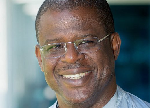 Cet homme est le parrain de la fille du chanteur Youssou Ndour Cet homme est le parrain de la fille du chanteur Youssou Ndour