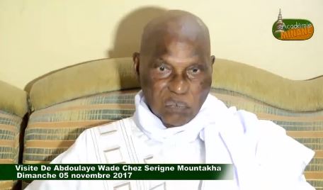 Vidéo: Me Wade vilipende Macky Sall à Touba