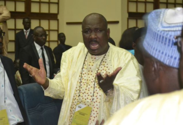 Aéroport Roissy de Paris – Farba Ngom arrêté Aéroport Roissy de Paris – Farba Ngom arrêté