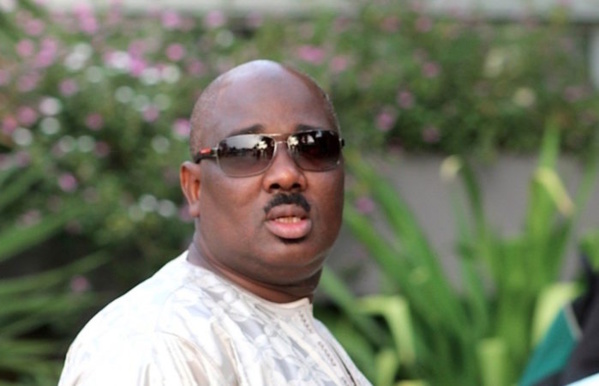 France: Farba Ngom Sauvé Par Son Immunité Parlementaire Et Échappe À La Prison France: Farba Ngom Sauvé Par Son Immunité Parlementaire Et Échappe À La Prison