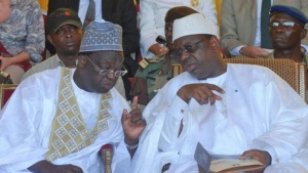 Assemblée Nationale: Moustapha Niass invité à ne pas répondre aux attaques Assemblée Nationale: Moustapha Niass invité à ne pas répondre aux attaques