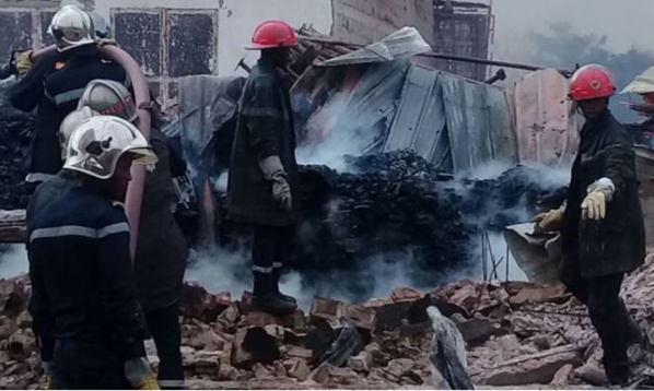 Incendie au Parc Lambaye : Dakar sans électricité Incendie au Parc Lambaye : Dakar sans électricité