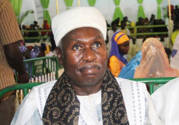 L’imam de Léona Niassène menace de porter plainte contre Abdoulaye Wade.