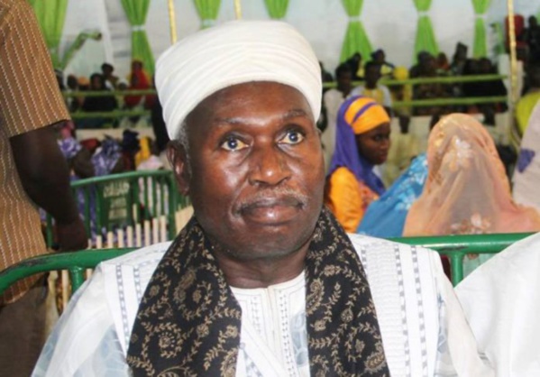 L’imam de Léona Niassène menace de porter plainte contre Abdoulaye Wade. L’imam de Léona Niassène menace de porter plainte contre Abdoulaye Wade.