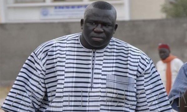 Yekini tabasse et blesse son frère qui menace de porter plainte Yekini tabasse et blesse son frère qui menace de porter plainte