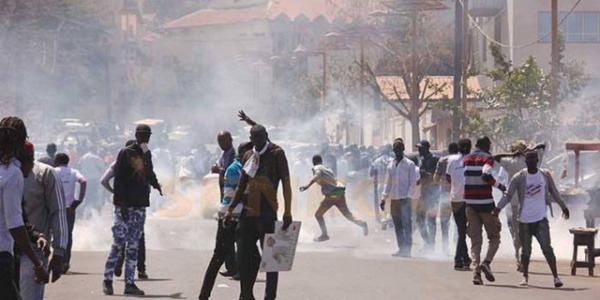 La Commission fait faux bon à Khalifa #Ses partisans chauffent la corniche La Commission fait faux bon à Khalifa #Ses partisans chauffent la corniche