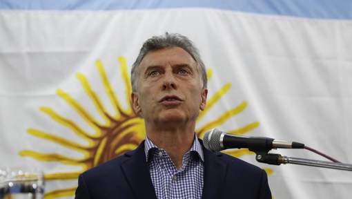 Le président argentin exige "la vérité" sur le sort du sous-marin disparu