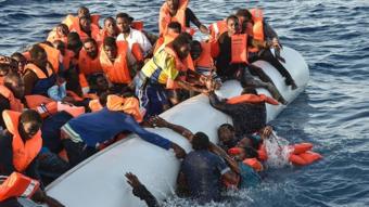 Trente migrants morts en Méditerranée