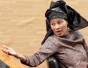 Aïssata Tall Sall charge Aly Ngouille Ndiaye: « Vous devez être le ministre qui incarne le mieux… »