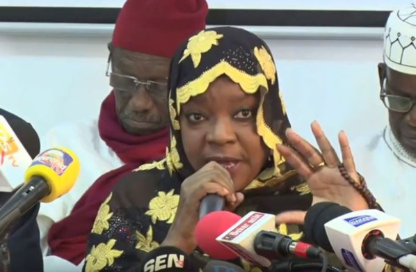Ndèye Marie DIAW, Sœur De Khalifa SALL : « Ça Suffit, Lu Eup Touru…» Ndèye Marie DIAW, Sœur De Khalifa SALL : « Ça Suffit, Lu Eup Touru…»