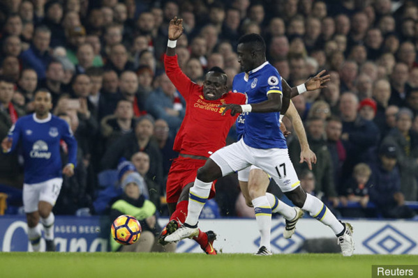 Duel sénégalais entre Everton et Liverpool : Sadio Mané et Gana Guèye dos à dos