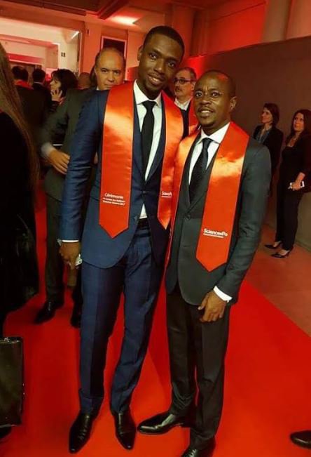 ARRÊT SUR IMAGE Birane Ndour et Abdou Mbow en toute complicité ARRÊT SUR IMAGE Birane Ndour et Abdou Mbow en toute complicité