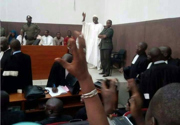 Le maire de Dakar pourrait être jugé en urgence (Le Monde) Le maire de Dakar pourrait être jugé en urgence (Le Monde)