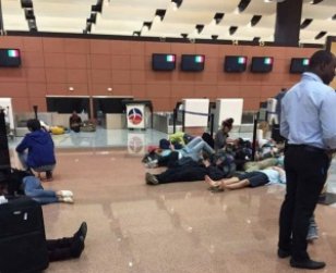 Le calvaire des passagers bloqués à l'AIBD