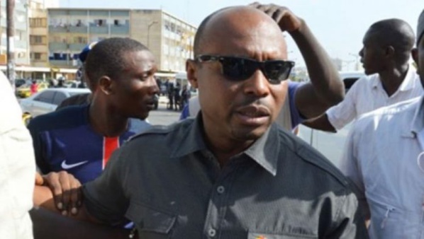 Procès Khalifa Sall: altercation musclée entre Barthelemy Dias et un gendarme Procès Khalifa Sall: altercation musclée entre Barthelemy Dias et un gendarme