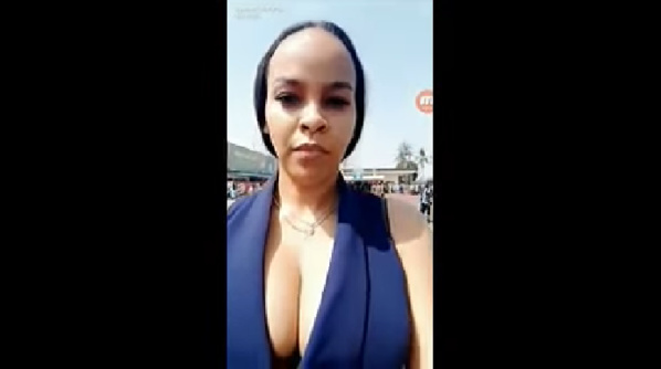 Quand Karina Tavarez prend (secrètement) le président Macky Sall en photo (Vidéo) Quand Karina Tavarez prend (secrètement) le président Macky Sall en photo (Vidéo)