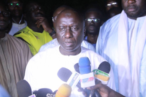 TOUBA / IDRISSA SECK COGNE ENCORE : " Un nouveau Palais n'est pas une priorité... Macky est véritablement le champion de la mal gouvernance ' TOUBA / IDRISSA SECK COGNE ENCORE : " Un nouveau Palais n'est pas une priorité... Macky est véritablement le champion de la mal gouvernance '