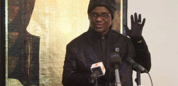 Kara avertit Macky Kara avertit Macky