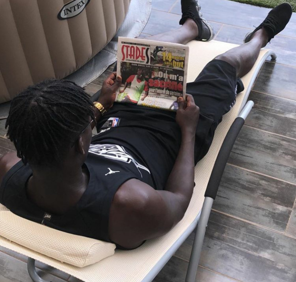 Kara dément le journal Stades Source: : Kara dément le journal Stades Source: :