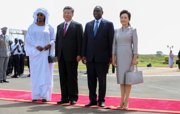 Les images de l'arrivée du Pr Chinois XI Jinping Les images de l'arrivée du Pr Chinois XI Jinping