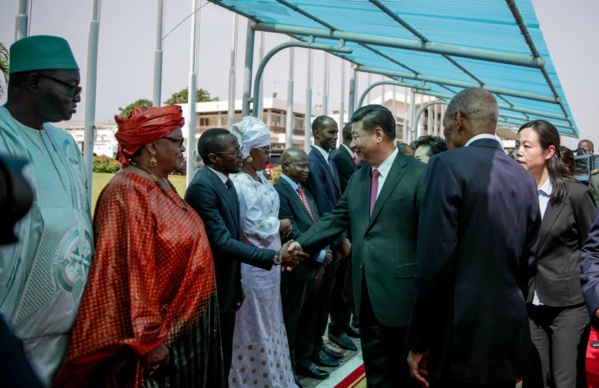 Les images de l'arrivée du Pr Chinois XI Jinping Les images de l'arrivée du Pr Chinois XI Jinping