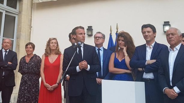 Affaire Benalla - Macron sort du silence : "Le seul responsable, c'est moi, qu'ils viennent me chercher" Affaire Benalla - Macron sort du silence : "Le seul responsable, c'est moi, qu'ils viennent me chercher"