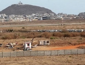 Le "tong-tong" de l'aéroport Léopold Sedar Senghor