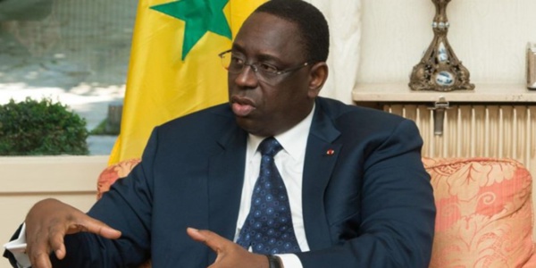 Macky reçoit ses militants de la Médina et leur offre un «paas» de 30 millions – Le «Seddoo Bouki» des responsables !