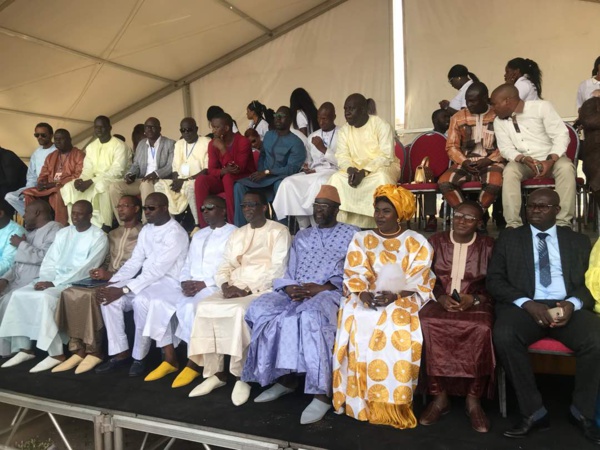 Pour faire réélire Macky Sall – Les jeunes transitaires et ambulants du Port s’organisent autour d’Ibou Sow