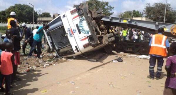 Accident : 5 morts et 9 blessés à Khombole