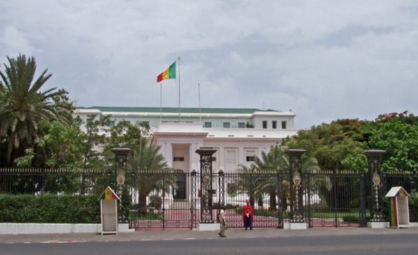 PRÉSIDENTIELLE 2019 / 40 SÉNÉGALAIS CANDIDATS DÉCLARÉS - Entre ceux qui osent, ceux qui menacent et ceux qui cherchent le buzz... Tous à l'épreuve de ce tamis du parrainage ! PRÉSIDENTIELLE 2019 / 40 SÉNÉGALAIS CANDIDATS DÉCLARÉS - Entre ceux qui osent, ceux qui menacent et ceux qui cherchent le buzz... Tous à l'épreuve de ce tamis du parrainage !