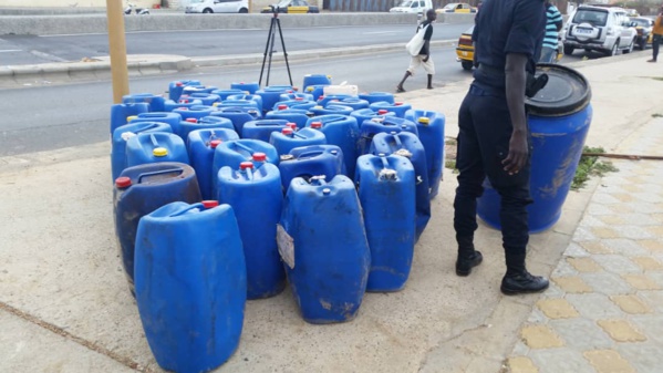 Exclusif : Révélations sur la pirogue de migrants qui a échoué à la Porte du Millénaire Exclusif : Révélations sur la pirogue de migrants qui a échoué à la Porte du Millénaire