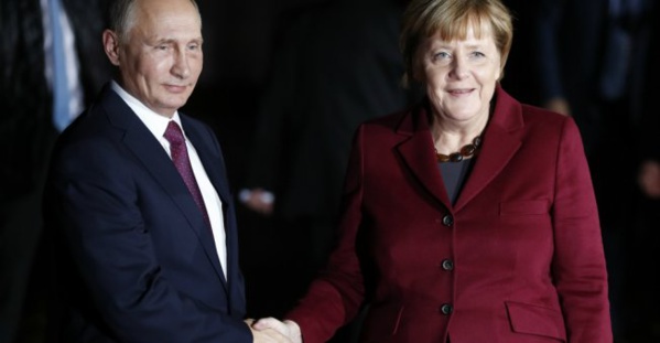 Rencontre Merkel-Poutine: la Syrie et l'Ukraine au coeur des discussions
