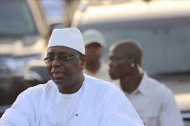 Que peut bien faire le Pr Macky Sall à Touba? Que peut bien faire le Pr Macky Sall à Touba?