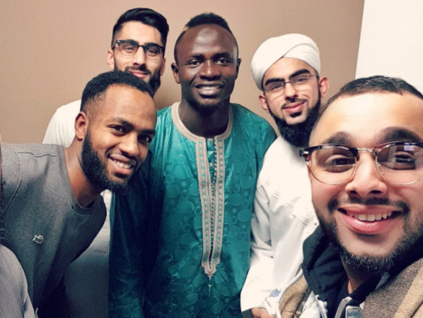 En images, la Tabaski de Sadio Mané