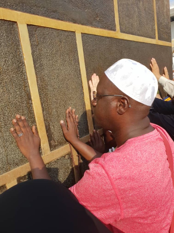 Arrêt sur image ! L'au revoir  à la Mecque  du DG de l'ARTP, Abdou Karim Sall Arrêt sur image ! L'au revoir  à la Mecque  du DG de l'ARTP, Abdou Karim Sall