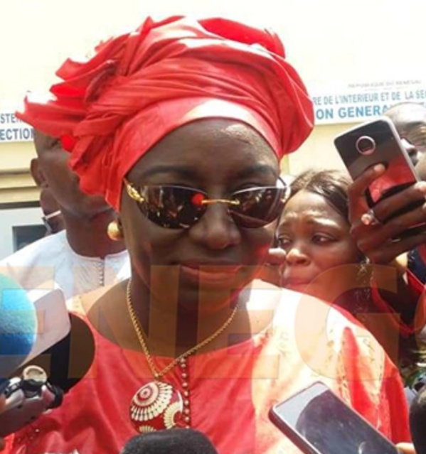 Mimi Touré : « Plus de 80 candidats à la Présidentielle se sont présentés à la DEG, c’est incroyable ! «