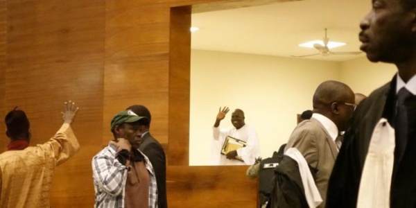 Khalifa s’éloigne de la course à la Présidentielle Khalifa s’éloigne de la course à la Présidentielle