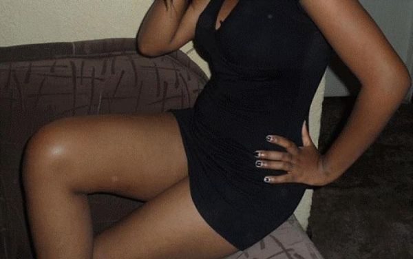 Confidence de Ngoné : « Un DG de la télé veut me renvoyer si je ne couche pas avec lui » Confidence de Ngoné : « Un DG de la télé veut me renvoyer si je ne couche pas avec lui »