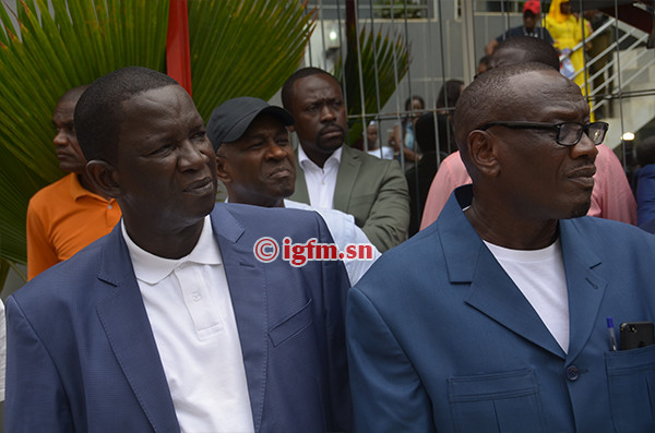 Youssou Ndour rend hommage à Mamoudou Ibra Kane et Alassane Samba Diop Youssou Ndour rend hommage à Mamoudou Ibra Kane et Alassane Samba Diop