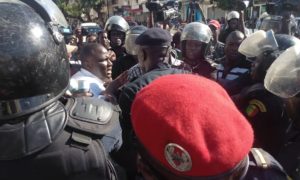 Vidéo: Le film de l’arrestation de Déthié Fall… Regardez