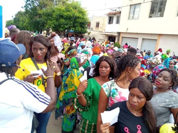 Les images du lancement du parrainage du candidat Khalifa Sall Les images du lancement du parrainage du candidat Khalifa Sall