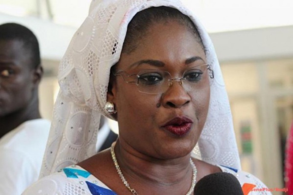 Mousluy Diakhaté claque la porte de Benno Bokk Yaakaar et… Regardez Mousluy Diakhaté claque la porte de Benno Bokk Yaakaar et… Regardez