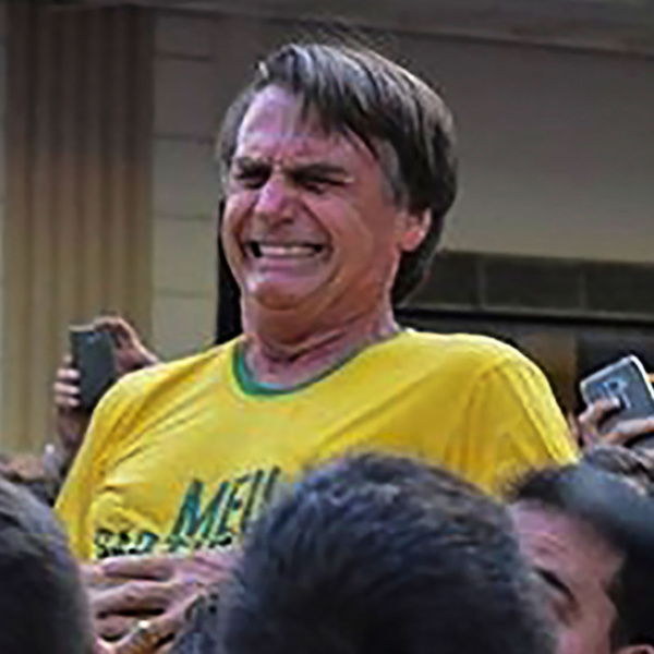 Brésil : Jair Bolsonaro, candidat d'extrême droite à la présidentielle, blessé à l'arme blanche Brésil : Jair Bolsonaro, candidat d'extrême droite à la présidentielle, blessé à l'arme blanche