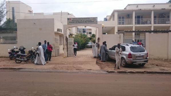 Procès des 5 talibés de Serigne Saliou Touré : Me El Hadj Diouf confirme le désistement de Serigne Moustapha Lakram Procès des 5 talibés de Serigne Saliou Touré : Me El Hadj Diouf confirme le désistement de Serigne Moustapha Lakram