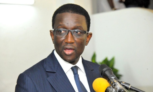Amadou BA ou l`itinéraire d`un homme de défi : Focus sur une valeur sûre du président Macky SALL Amadou BA ou l`itinéraire d`un homme de défi : Focus sur une valeur sûre du président Macky SALL