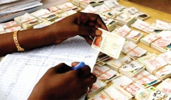Mbour – Une responsable de l’Apr arrêtée avec une centaine de cartes d’identité…